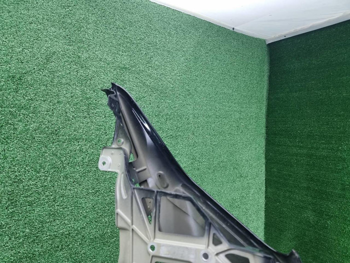 Крыло переднее левое Porsche Taycan (2019-н.в.)