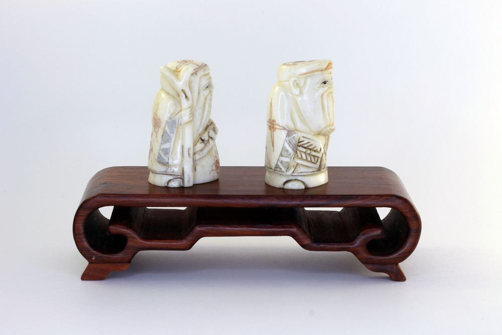 Сет нэцкэ Дзюродзин и Фукурокудзю на подставке