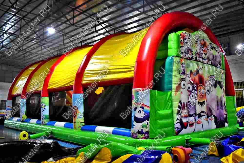 Надувной батут "Зверята с крышей 3" со скалодромом, 14*8*6 м