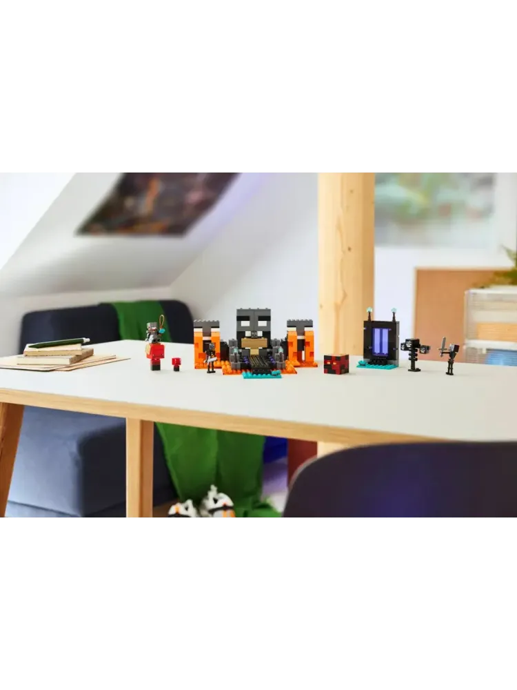 Конструктор Minecraft 21590 Битва за Увядание