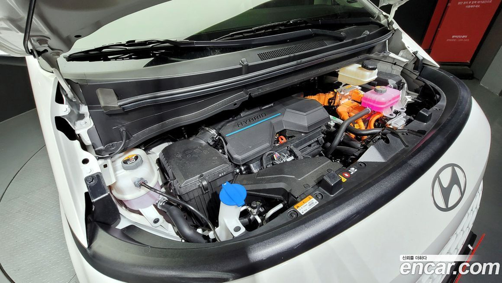 Hyundai Staria HEV 1.6 Cargo 5-и местный (05.2024)