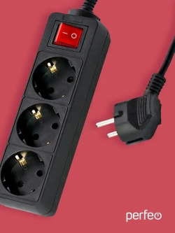 Сетевой удлинитель Perfeo с кнопкой POWERMATE PF-PM-3/1,8-B, 1,8м, 3 розетки, черный