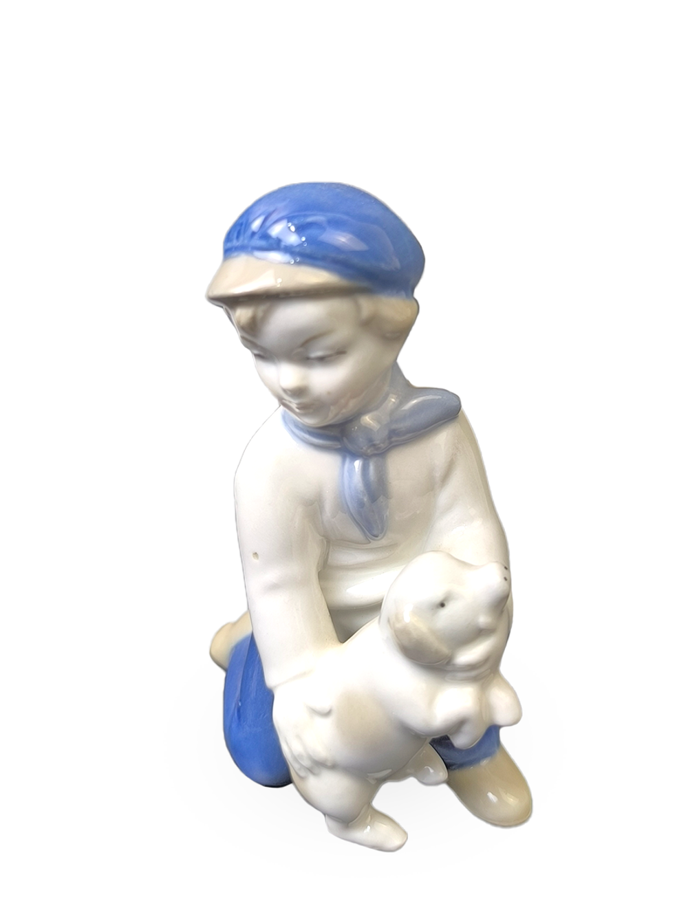 Фарфоровая статуэтка "Мальчик со свиньей" Wagner & Apel