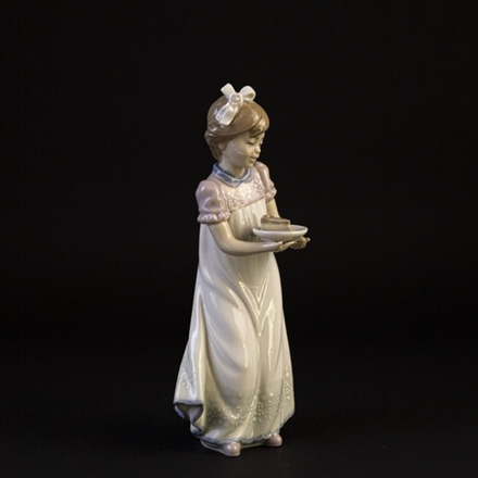 Фарфоровая мануфактура Lladro «Праздничное угощение»
