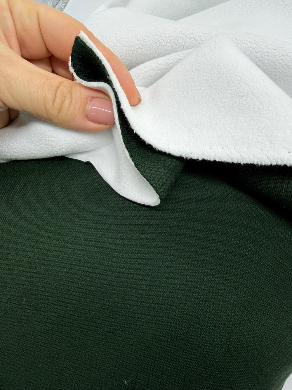 Пике на меху лес