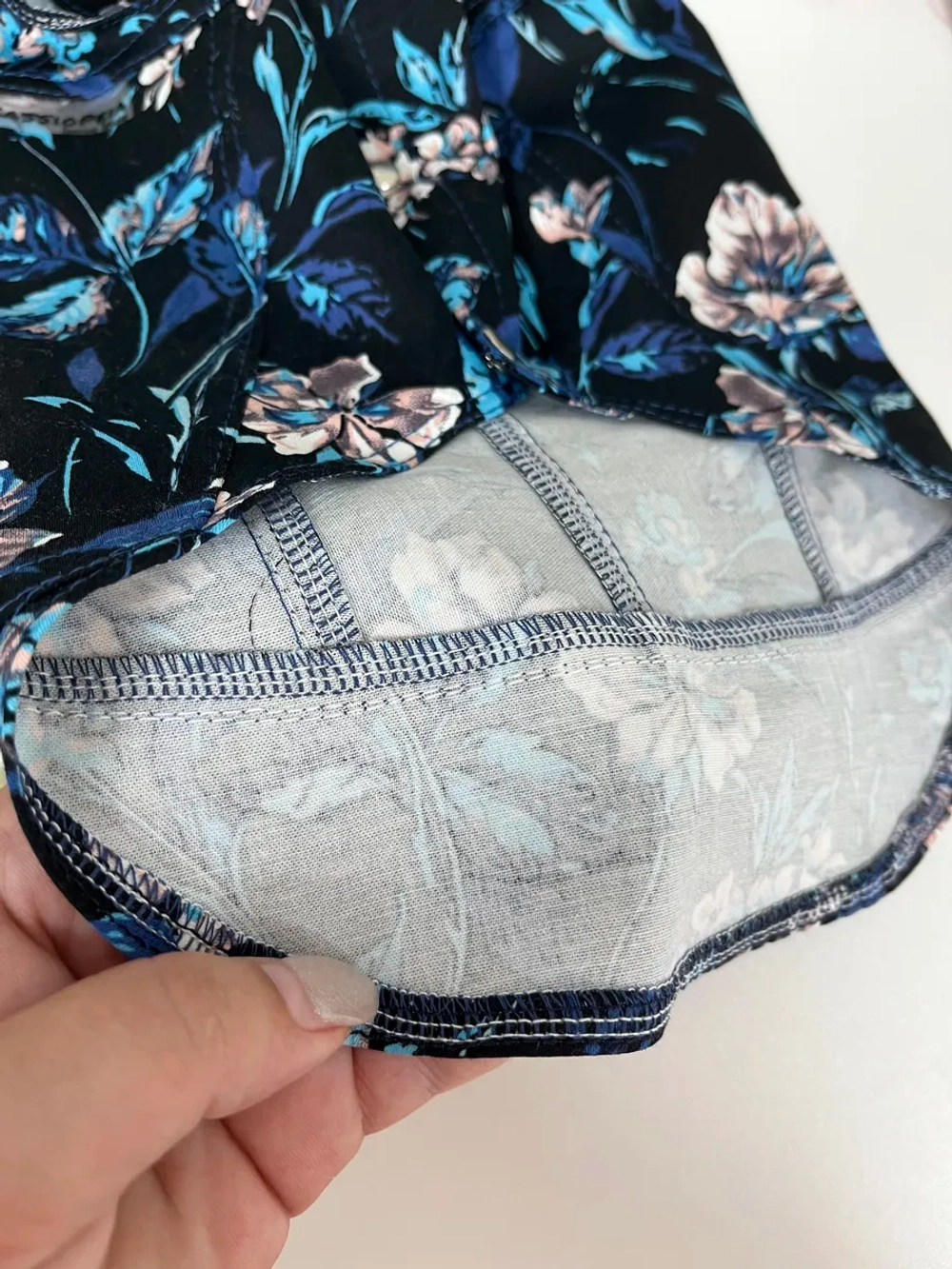 Жилет джинсовый для собак и кошек