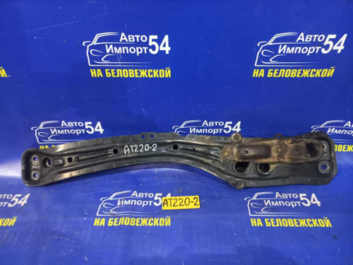 Балка передняя продольная TOYOTA AVENSIS 2000