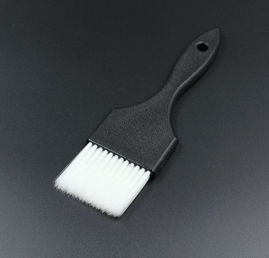 Кисть для окрашивания широкая черная с бел.щетиной