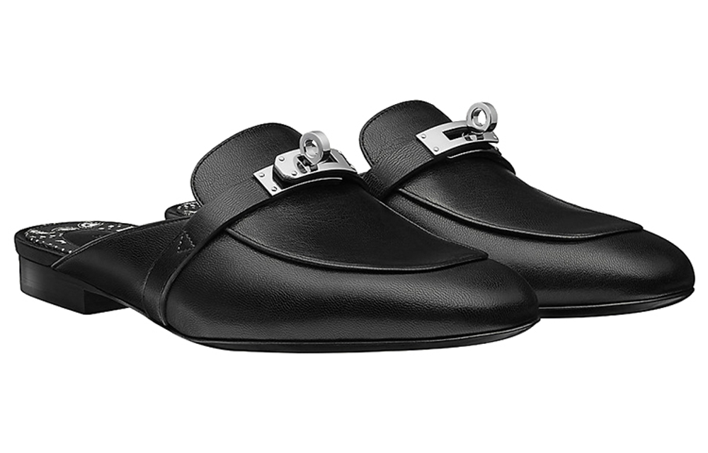 HERMES Oz Closed Toe Slippers Women"s Black