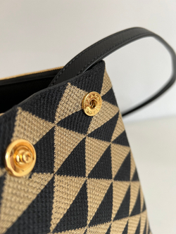 Prada Galleria Bag 32 cm