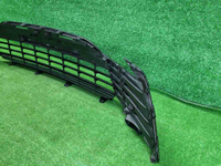 Решетка переднего бампера Toyota Camry XV70 20-24