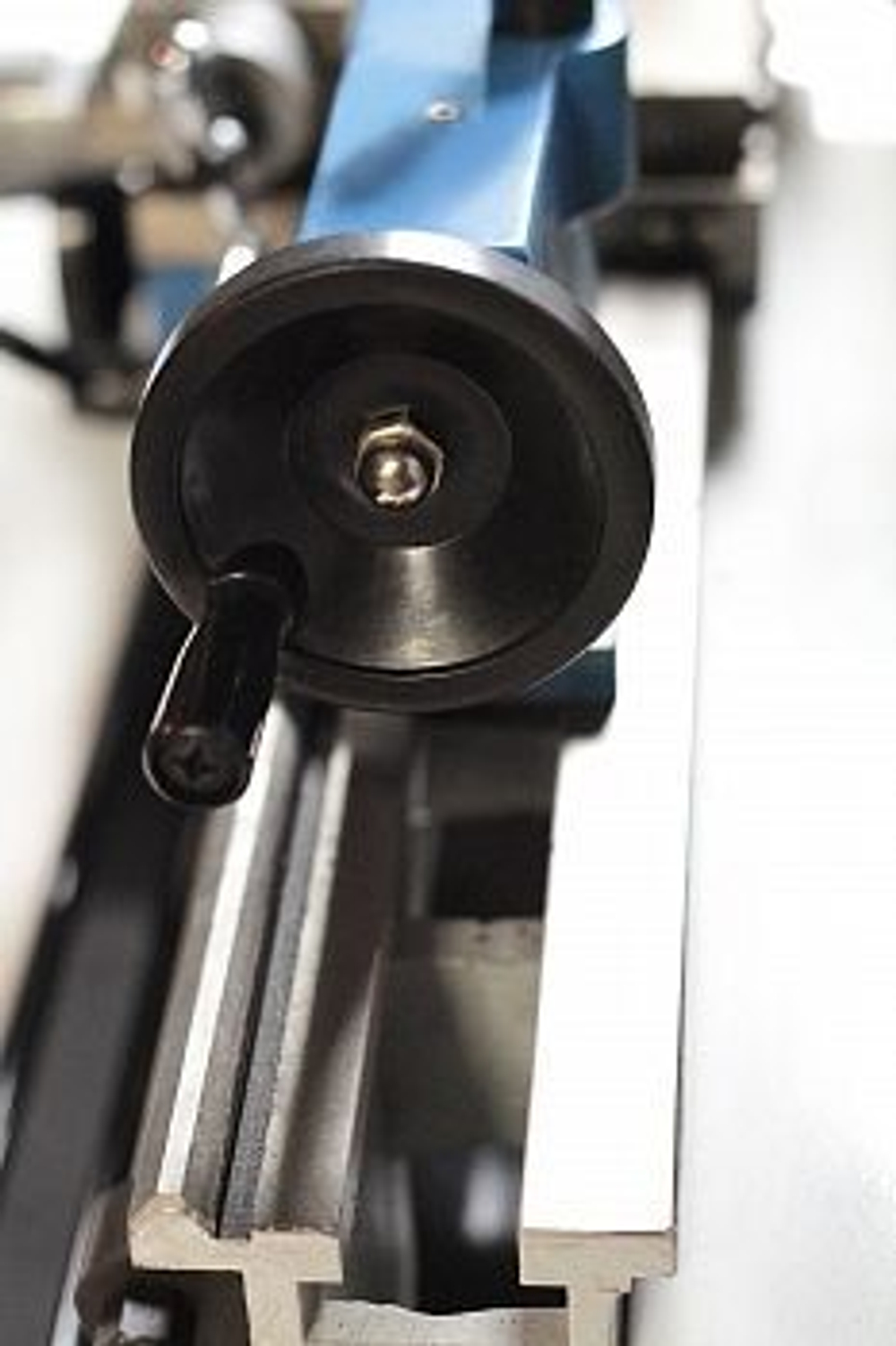 Настольный токарный станок BlackSmith TBL-18B