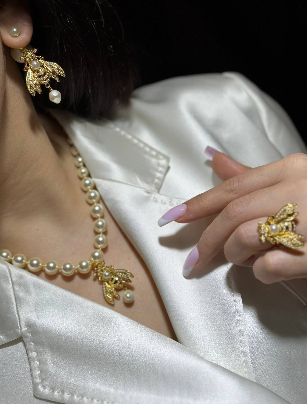 Бусы Dior