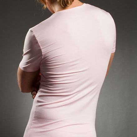 Мужская футболка с глубоким вырезом розовая Doreanse  2820