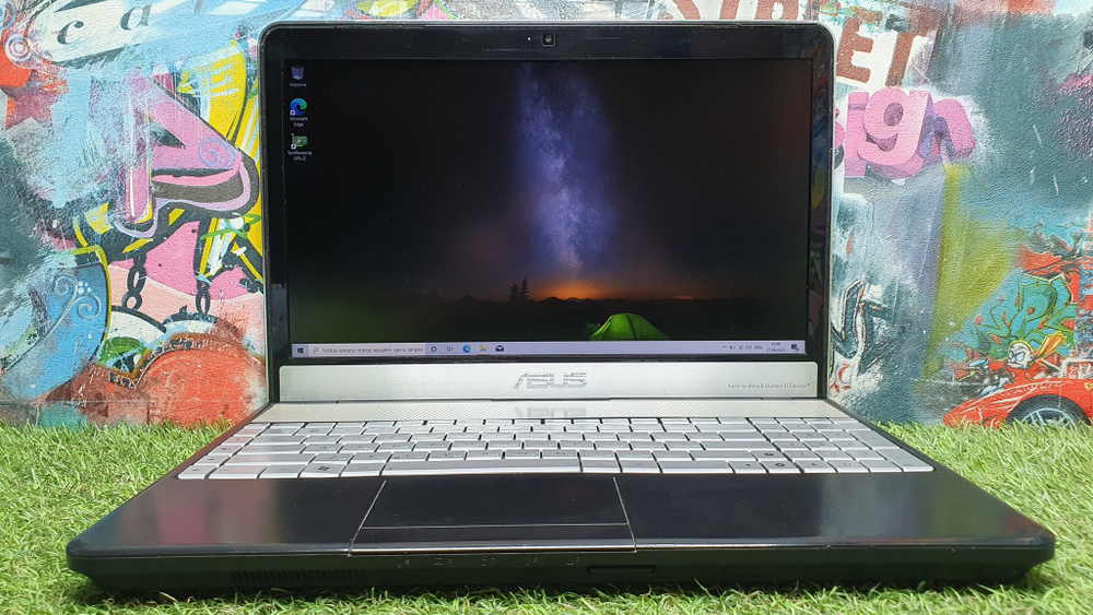 Ноутбук ASUS i5/6 Gb/GT 555M 2 Gb/FHD