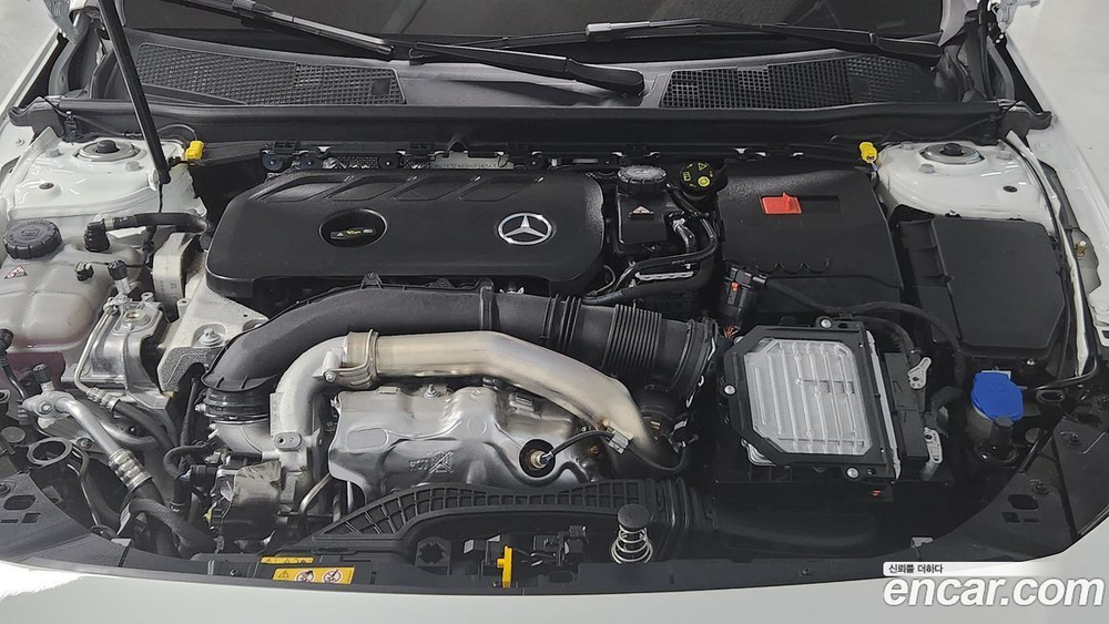 Mercedes-Benz A-Class W177 A220 Hatchback (04.2024)