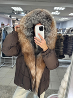 Пуховик в шоколадном цвете с мехом лисы «крестовка»