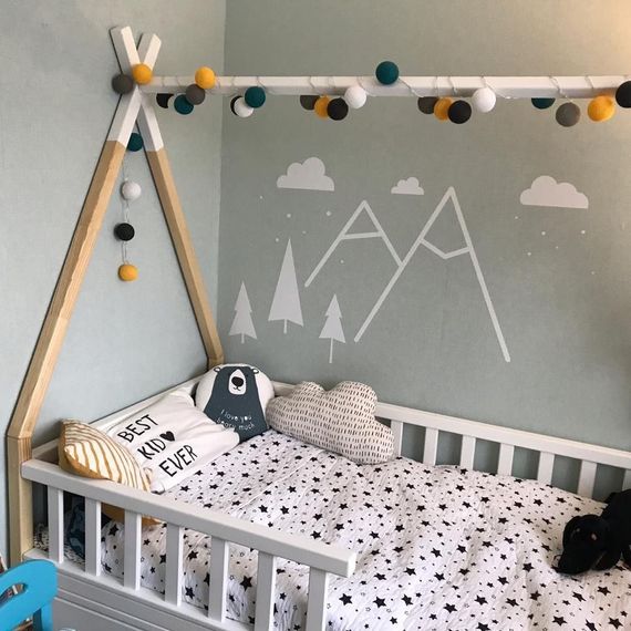 Детская кроватка Инди (Indi) из массива бука