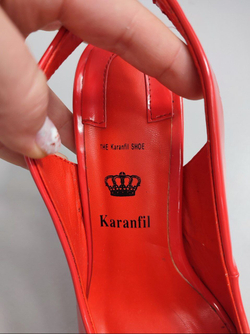 Босоножки Karanfil на каблуке 38 размер