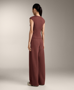 Oysho Футболка с короткими рукавами в рубчик из хлопка и модала, линялый махагон