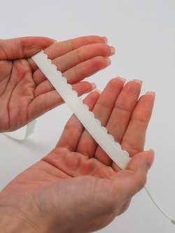 Резинка отделочная шампань ажурная ширина 12 мм с учетом фестона