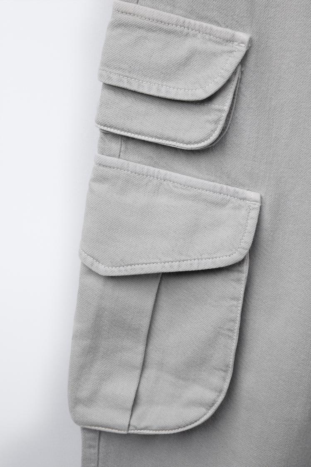 ZARA ДЖИНСЫ КАРГО С КАРМАНАМИ, СЕРЫЙ