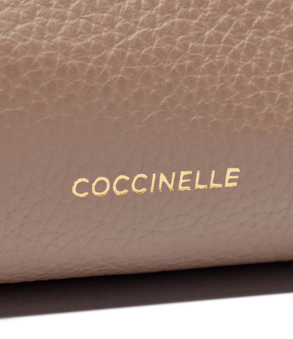 Кожаная сумка через плечо Coccinelle - бежевый(E5 QH0 55 01 01)