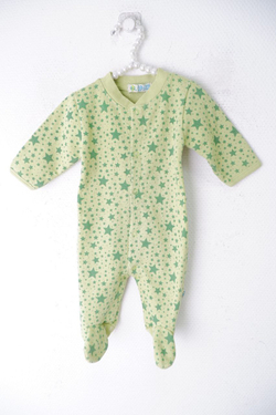 Боди зеленое красивое на 0-3 месяца