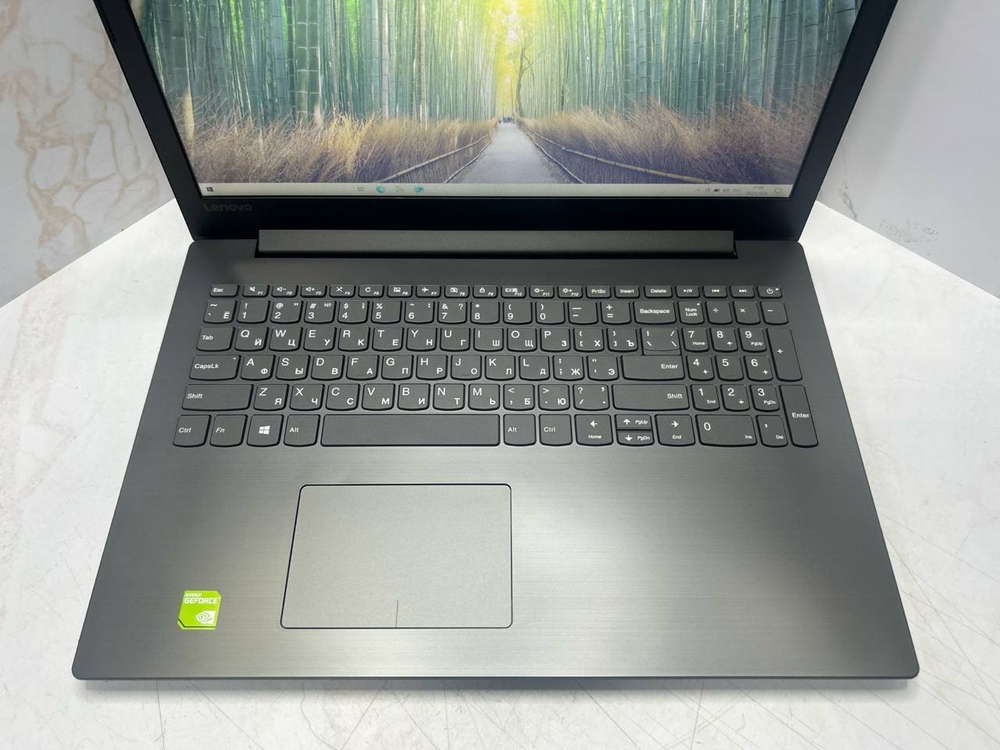 Ноутбук Lenovo 330-15IKB. Конфигурация: i5-8250U/8GB/1TB/GF MX150/Win10/FHD