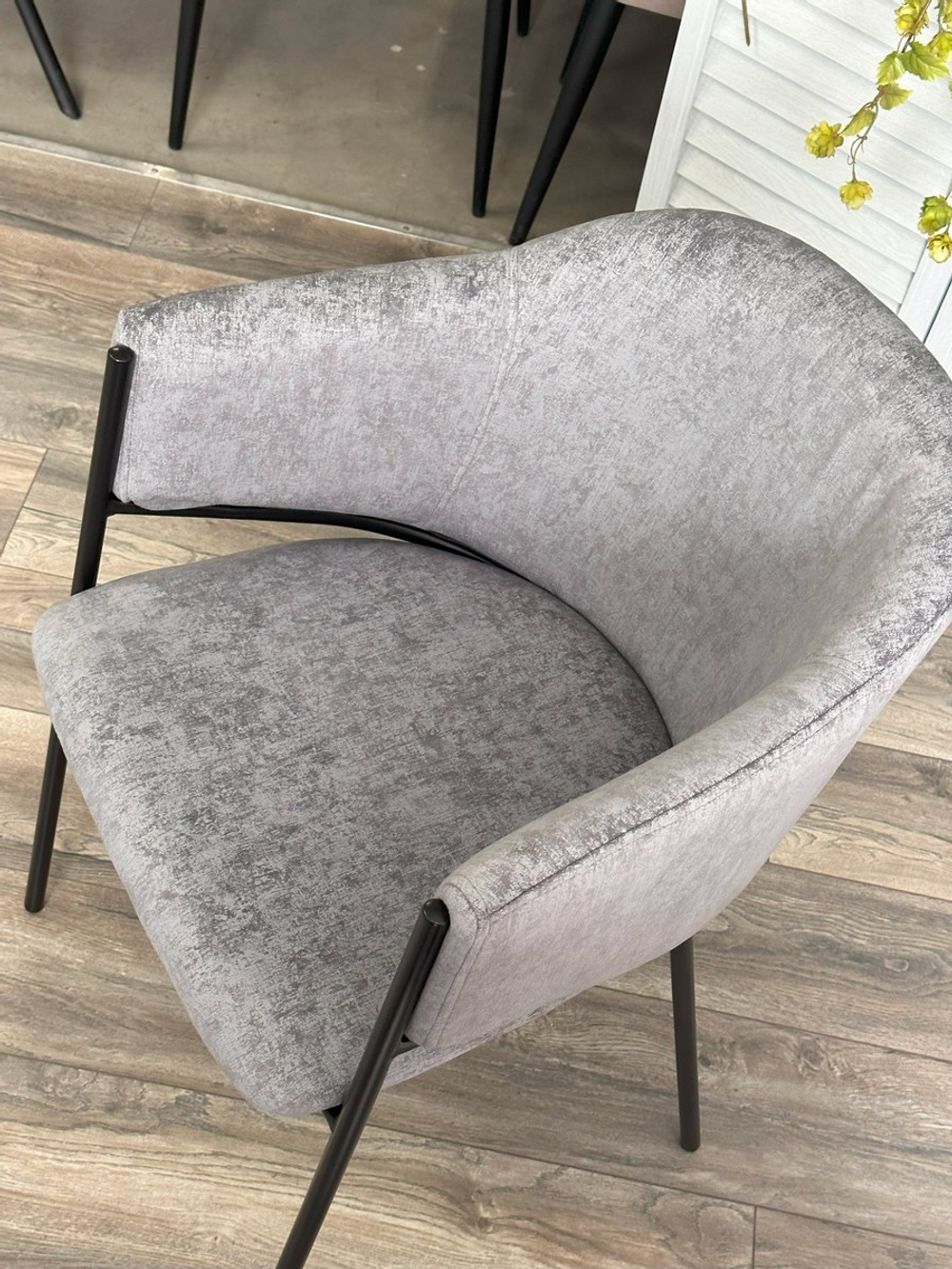 Стул М-City DISAUR Дилл, Rain 17 Серый, Велюр, Черный каркас