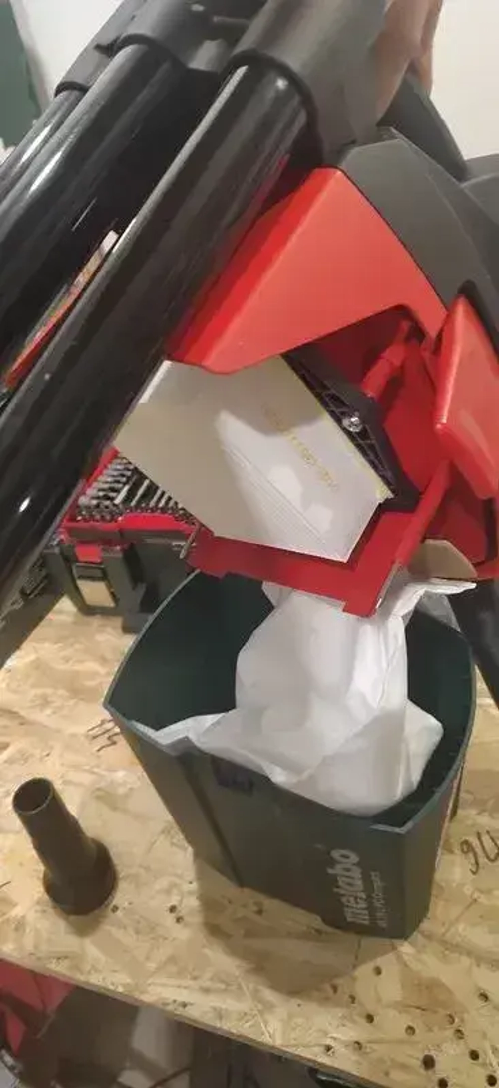 Строительный пылесос 18 л, 300 Вт