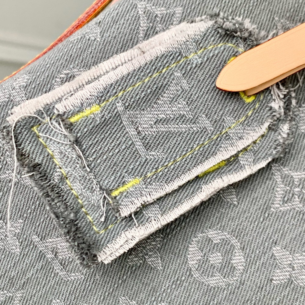 Louis Vuitton CarryAll MM