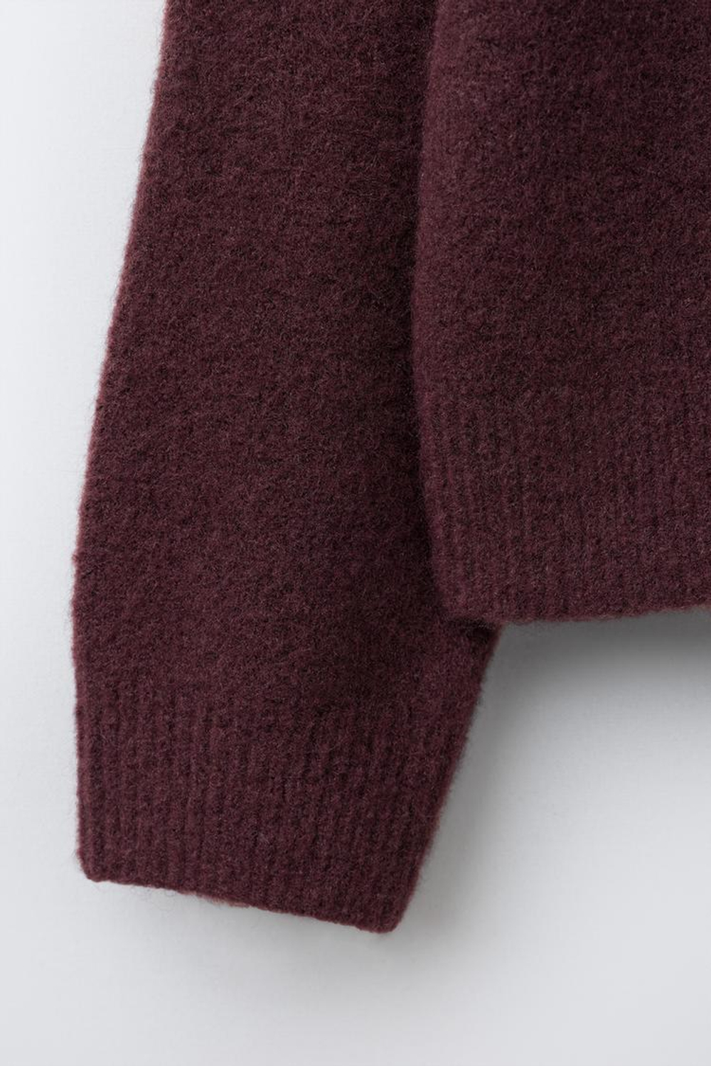 ZARA ВЯЗАНЫЙ СВИТЕР С ЗАКЛЕПКАМИ, БУРГУНДИ