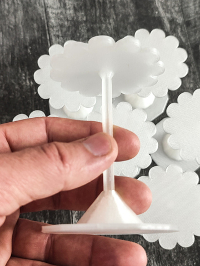 Прозрачный набор кондитерских гвоздиков "Ромашка на подставке от Киры"