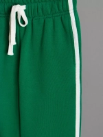 Спортивный костюм для мальчика в школу