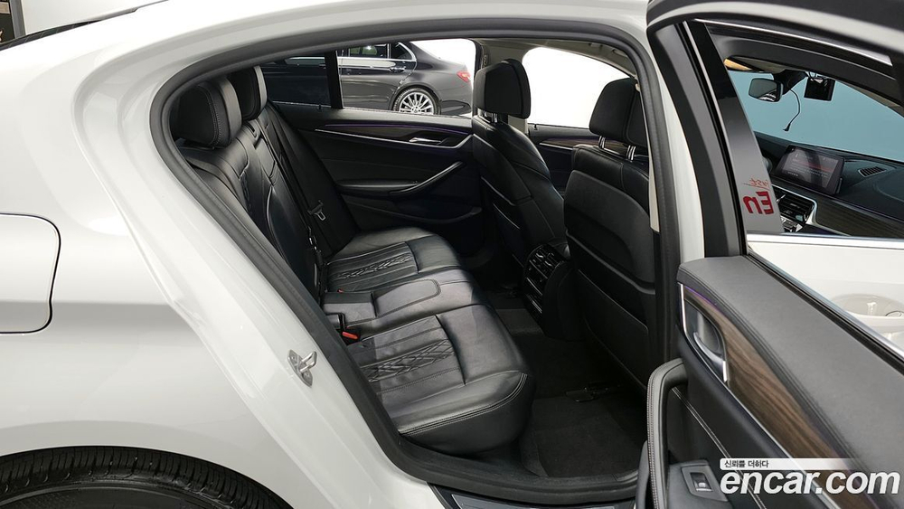 BMW 5 Series (G30) 520d Luxury Plus (08.2019)