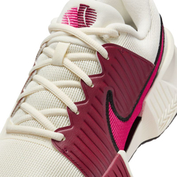 Женские теннисные кроссовки Nike Zoom GP Challenge Pro - pale ivory/rush pink/sail/team red