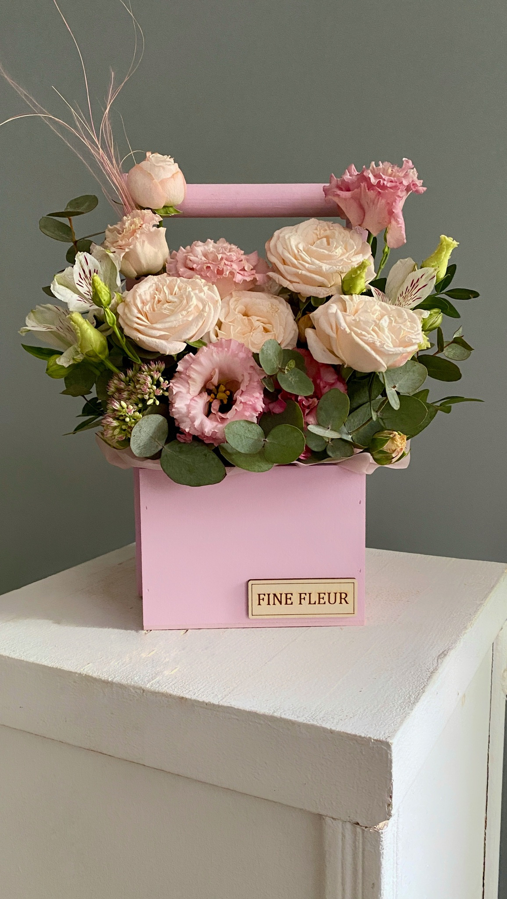 Композиция в деревянном ящике FINE FLEUR