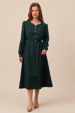 Платье с вырезом-сердечко