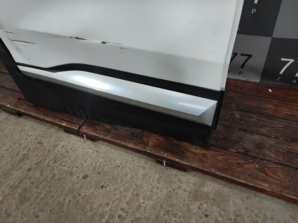 Дверь задняя правая Hyundai Santa Fe 4 (TM) 18-нв Б/У Оригинал 77004S1000