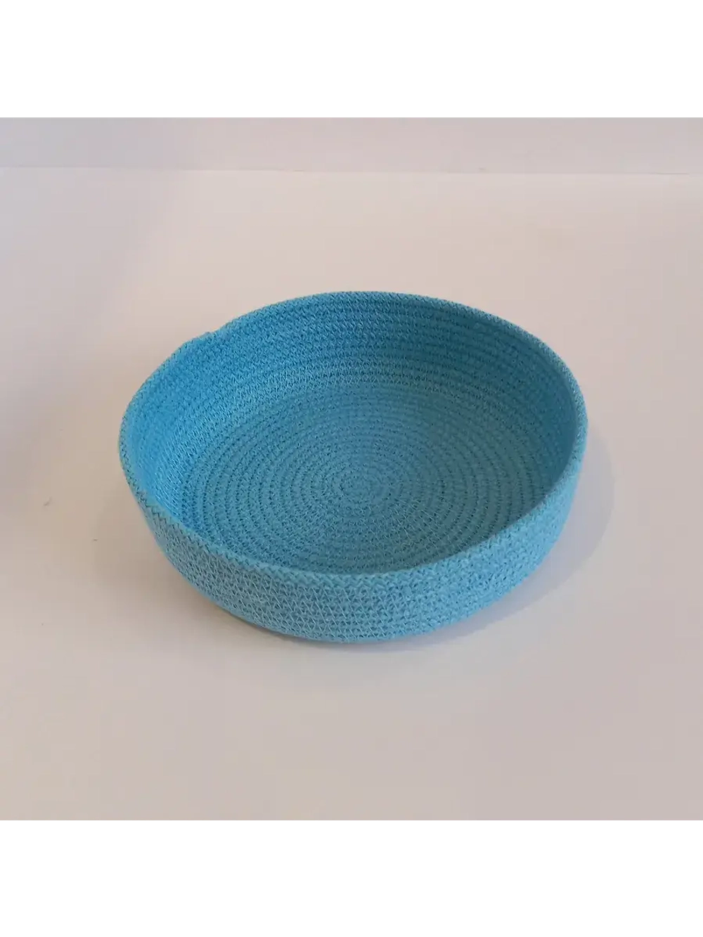 Корзинка плетеная для хранения