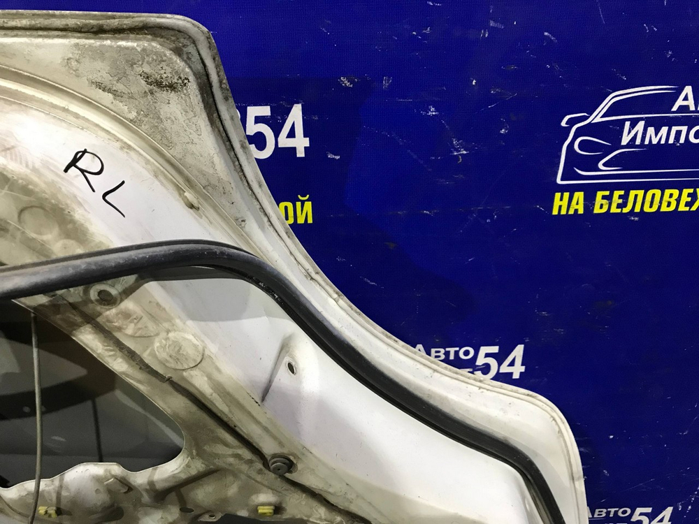 Дверь задняя левая TOYOTA CORSA 1997