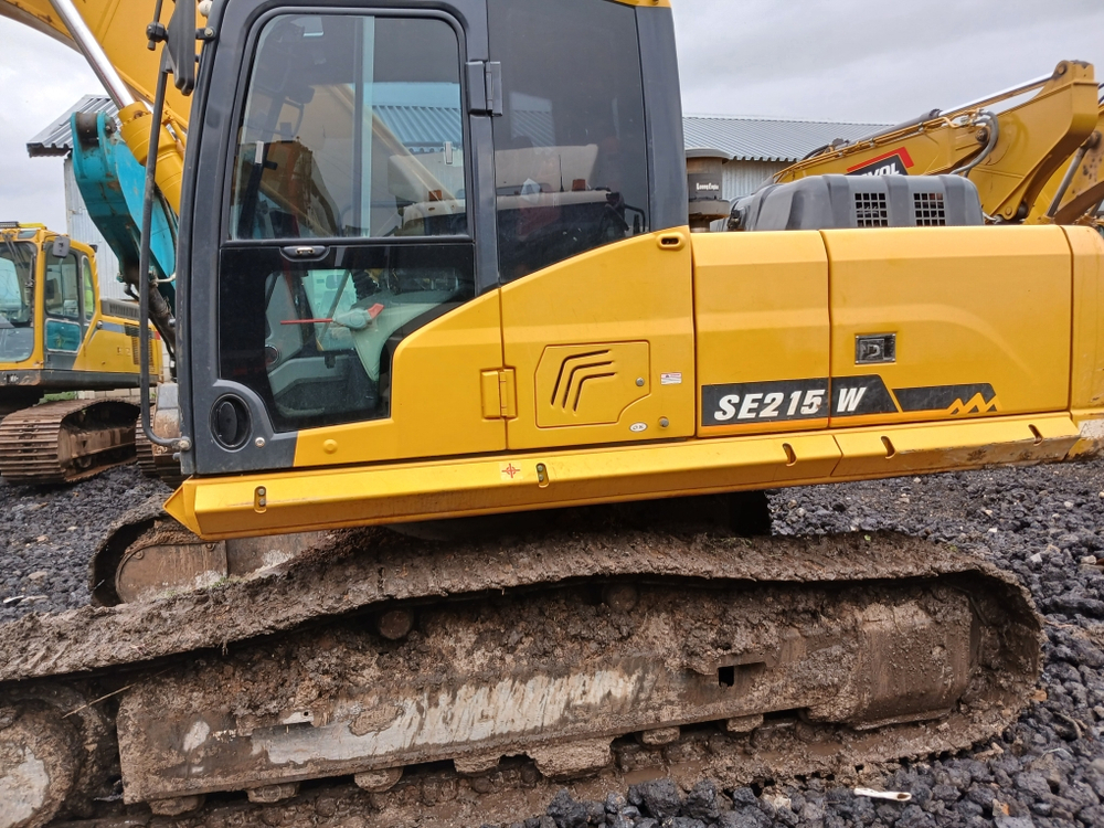 SHANTUI SE215* Экскаватор_не актуально SE215W (Дизельный, 6,2 л, 167 л.с., АТ)