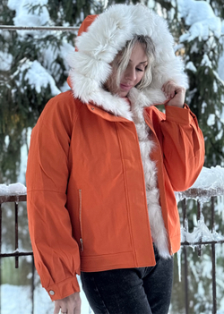 Куртка / натуральный мех песец / стежка натуральный кролик