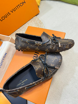 Louis Vuitton Mocassin