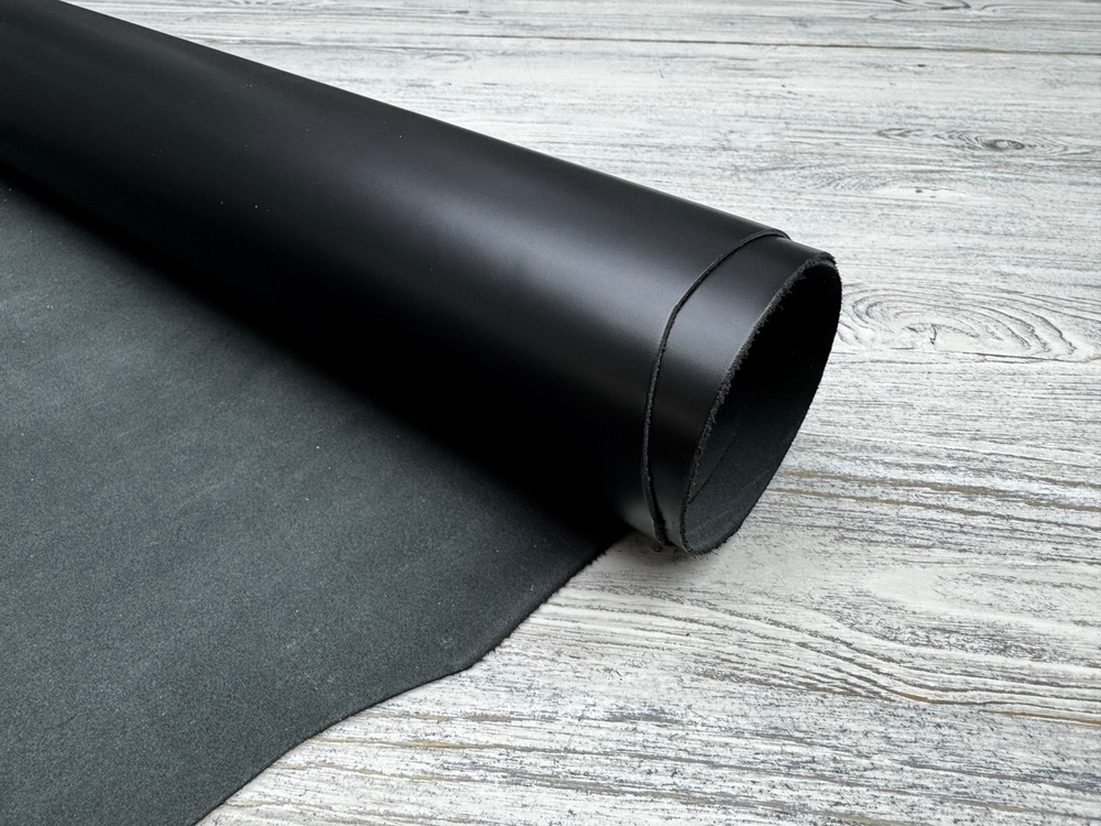 Bolero Opaco Nero (1,3-1,5 мм), цв. Черный, натуральная кожа