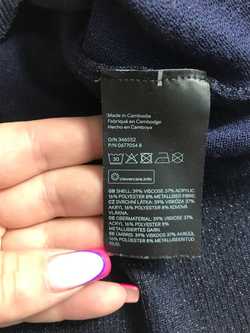 Джемпер H&M с переливающейся ниткой, маркировка S, визуально 44 размер