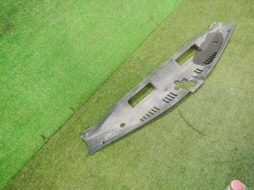 Кожух замка капота Toyota Camry xv70 (2017-н.в.)