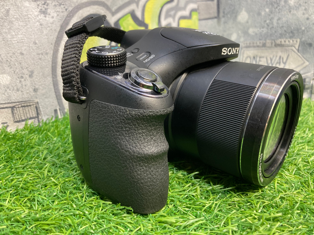 Sony Cyber-shot DSC-H400