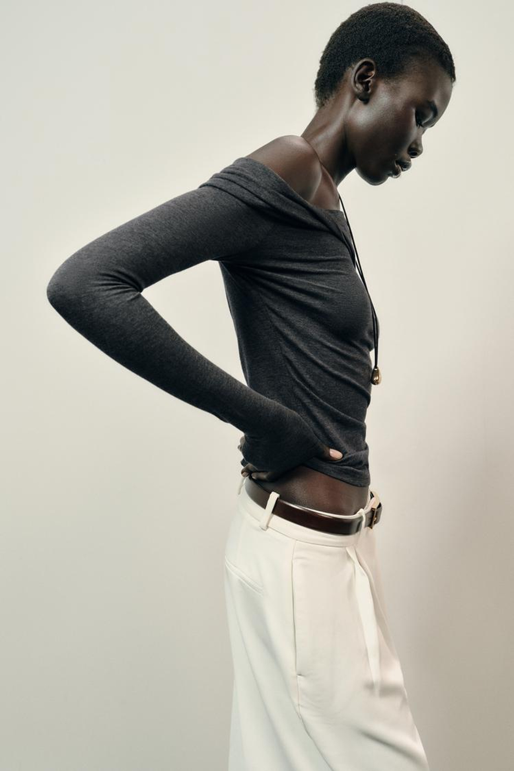 ZARA ТОП С АСИММЕТРИЧНЫМ ВЫРЕЗОМ, СЕРЫЙ МЕЛАНЖ